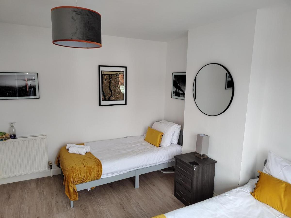 Wavertree Drive 3 Bed Contractor Home In Leicester Exteriér fotografie