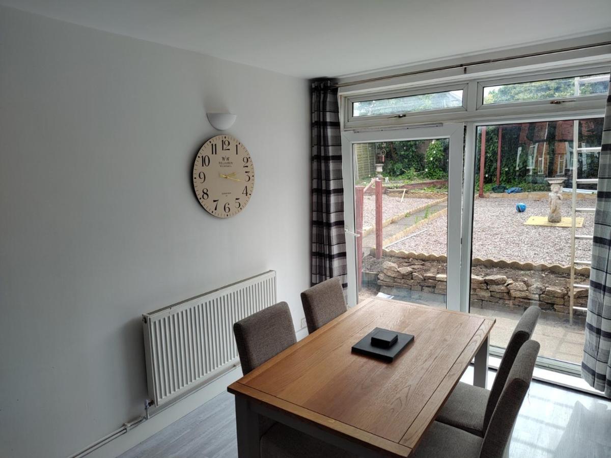 Wavertree Drive 3 Bed Contractor Home In Leicester Exteriér fotografie