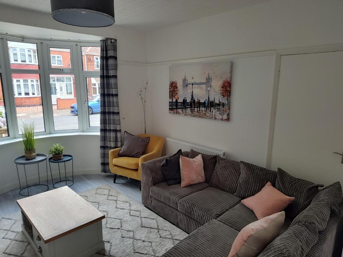 Wavertree Drive 3 Bed Contractor Home In Leicester Exteriér fotografie