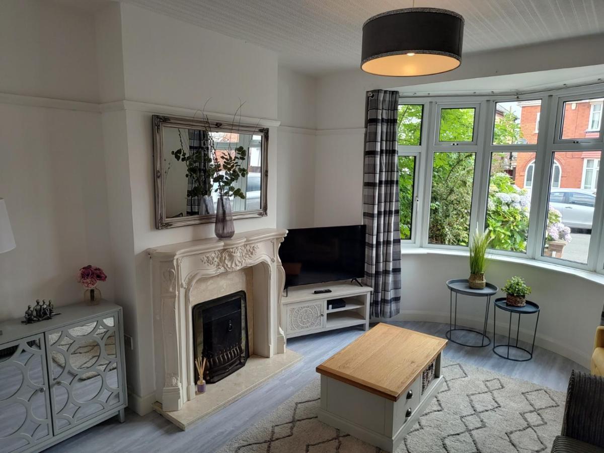 Wavertree Drive 3 Bed Contractor Home In Leicester Exteriér fotografie